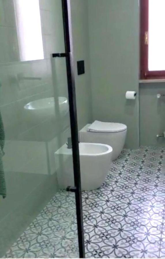 Bright And Large Apartment Via Montegrappa Livorno Exterior foto
