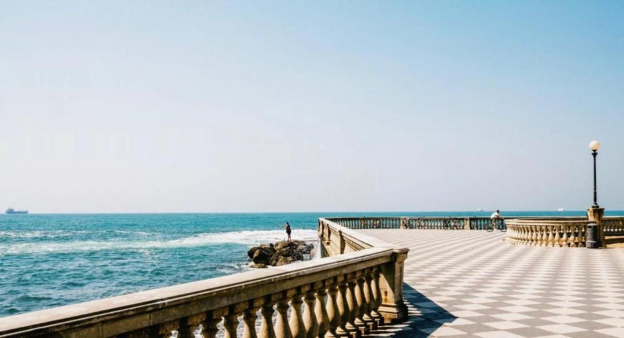 Bright And Large Apartment Via Montegrappa Livorno Exterior foto